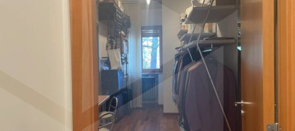 Коммерческая недвижимость с 2 комнатами в Бари, Италия № 29298 2