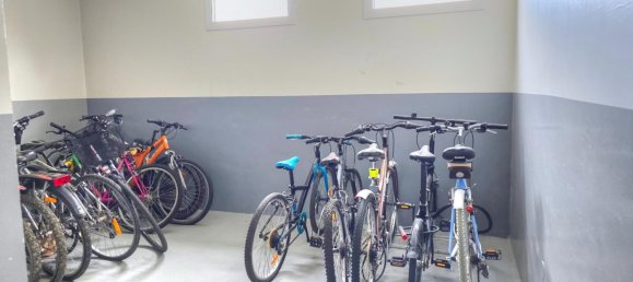 2 chambres Appartement à Villeurbanne, France No. 284210 3