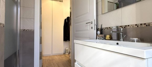 2-salle Appartement à Giussano, Italy No. 237881 9