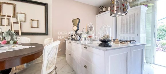 4 bedrooms Villa in Pietrasanta, Italy No. 174575 4