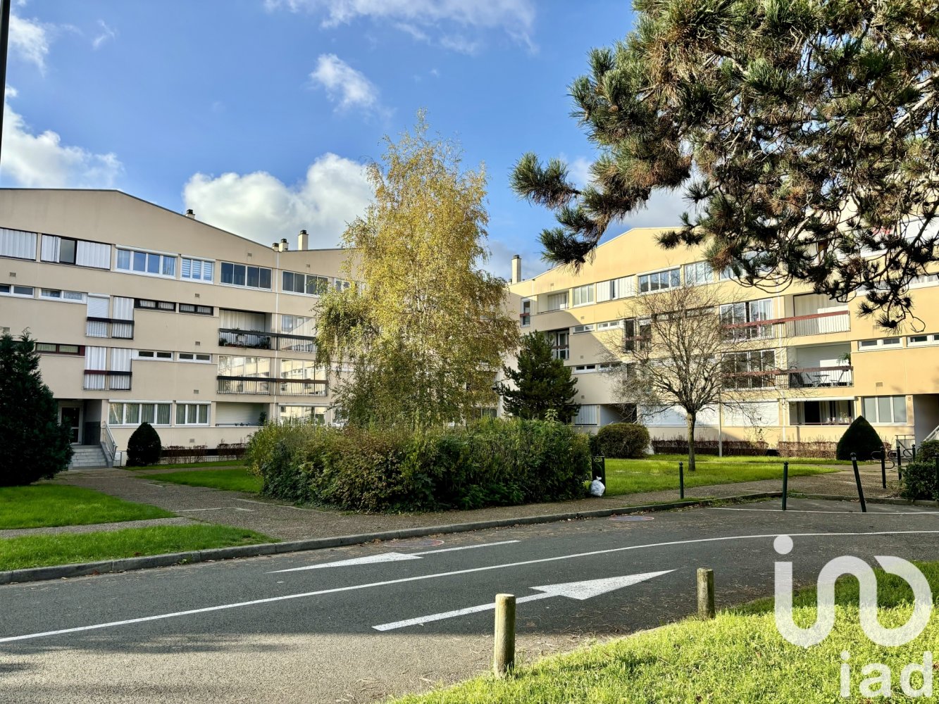 3 bedrooms Apartment in Compiegne, France No. 152044