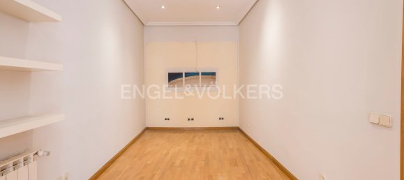 2 bedrooms Apartment in Madrid, Spain No. 135677 3