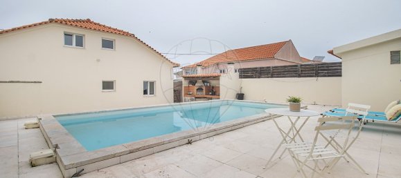 Casa de 6 dormitorios en Colares, Portugal No. 56614 42