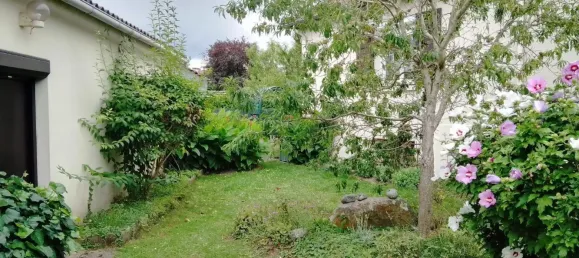 3 bedrooms House in Soissons, France No. 296286 2