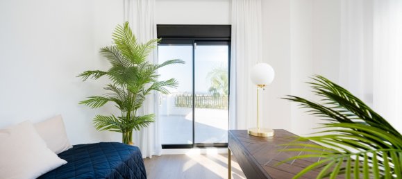 5 bedrooms Villa in La Quinta, Spain No. 4647 3