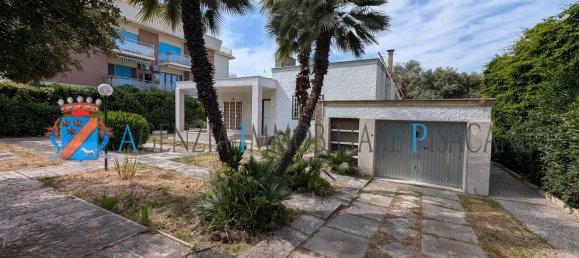 5 rooms Villa in Santa Marinella, Italy No. 138959 23