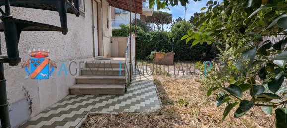 5 rooms Villa in Santa Marinella, Italy No. 138959 8