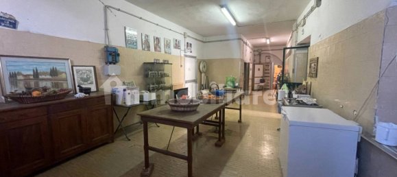 Imóvel comercial de 3 divisões em Barberino di Mugello, Italy N.º 110426 14