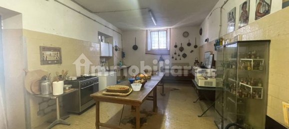 Imóvel comercial de 3 divisões em Barberino di Mugello, Italy N.º 110426 13