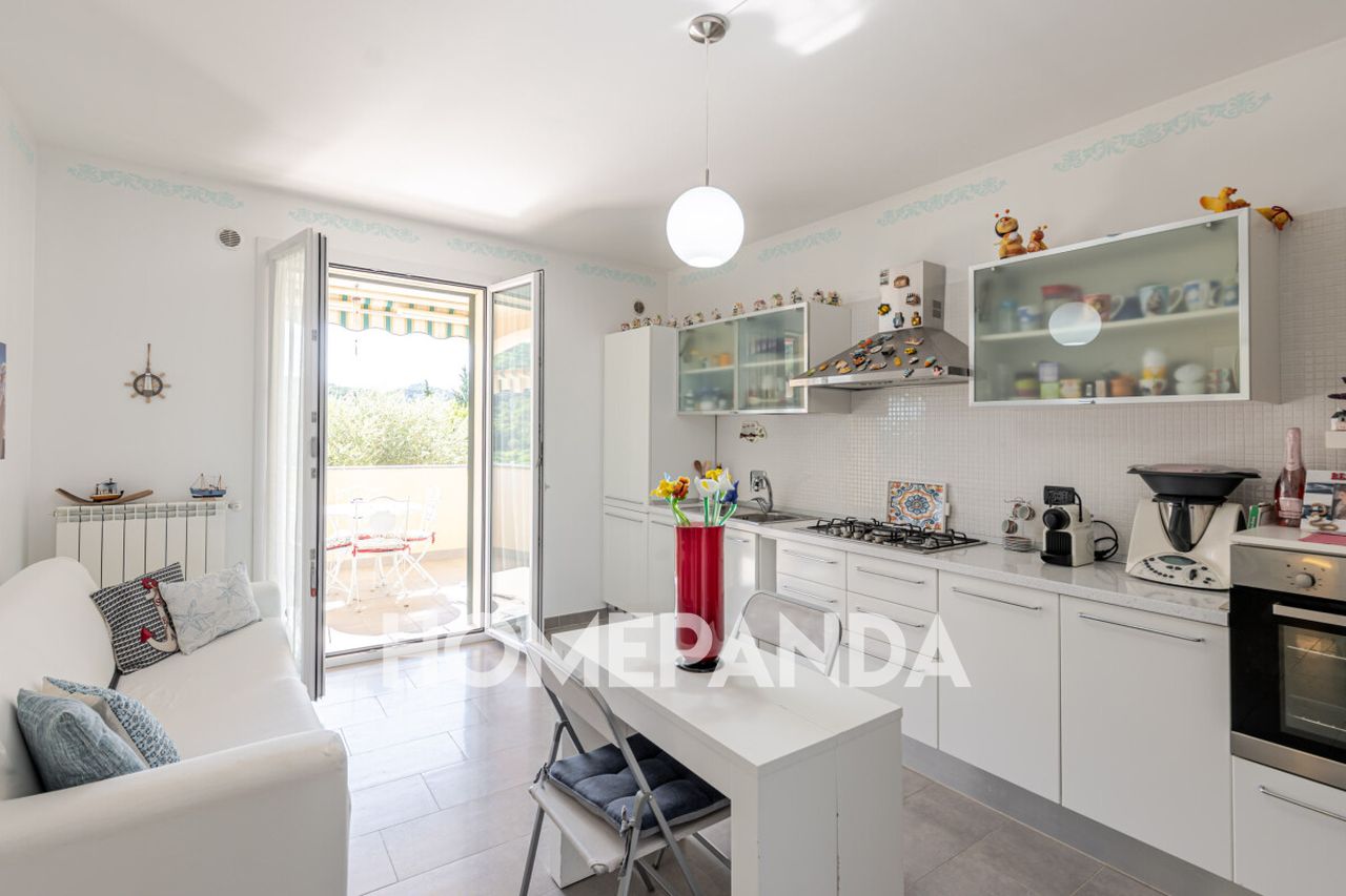 3 rooms Apartment in Andora, Italy No. 290834