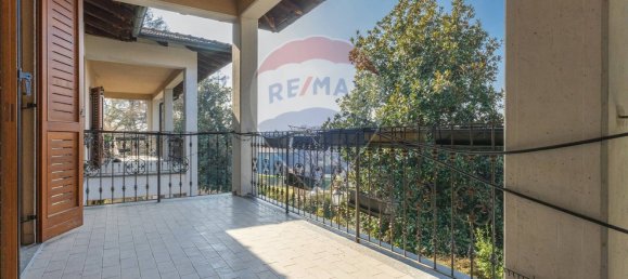 4 Schlafzimmer Villa in Varese, Italy, Nr. 236104 31