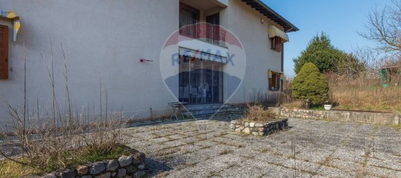 4 Schlafzimmer Villa in Varese, Italy, Nr. 236104 37