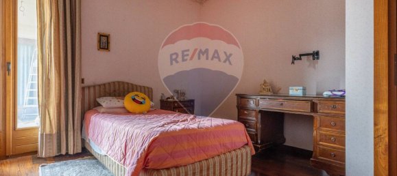4 Schlafzimmer Villa in Varese, Italy, Nr. 236104 30