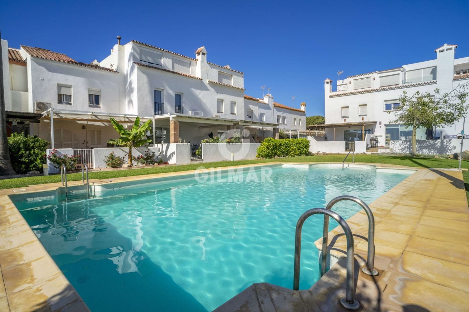 3 bedrooms House in Casares, Spain No. 250334