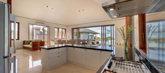 6 bedrooms Villa for rent in South Kuta, Badung, Bali, Indonesia № 2965 7