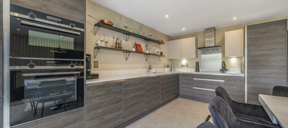 3 bedrooms House in Beckenham, United Kingdom No. 14372 11