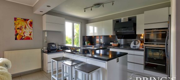 5 bedrooms House in Cutry, France No. 89734 12