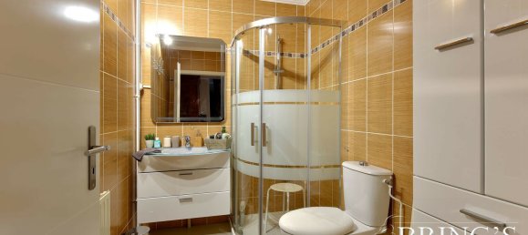 5 bedrooms House in Cutry, France No. 89734 9