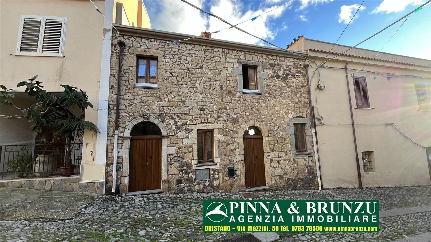 4-salle Maison à Cuglieri, Italy No. 144802