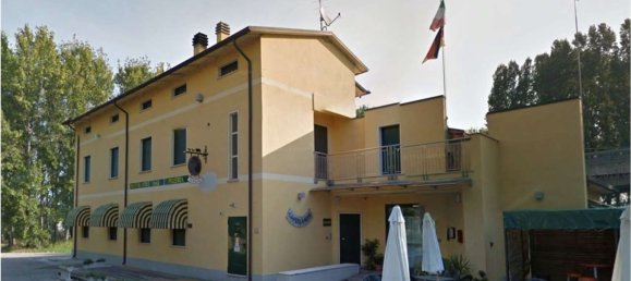 7 rooms House in San Benedetto Po, Italy No. 298740 2