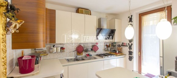 Apartamento de 3 dormitorios en Busto Arsizio, Italy No. 372612 13
