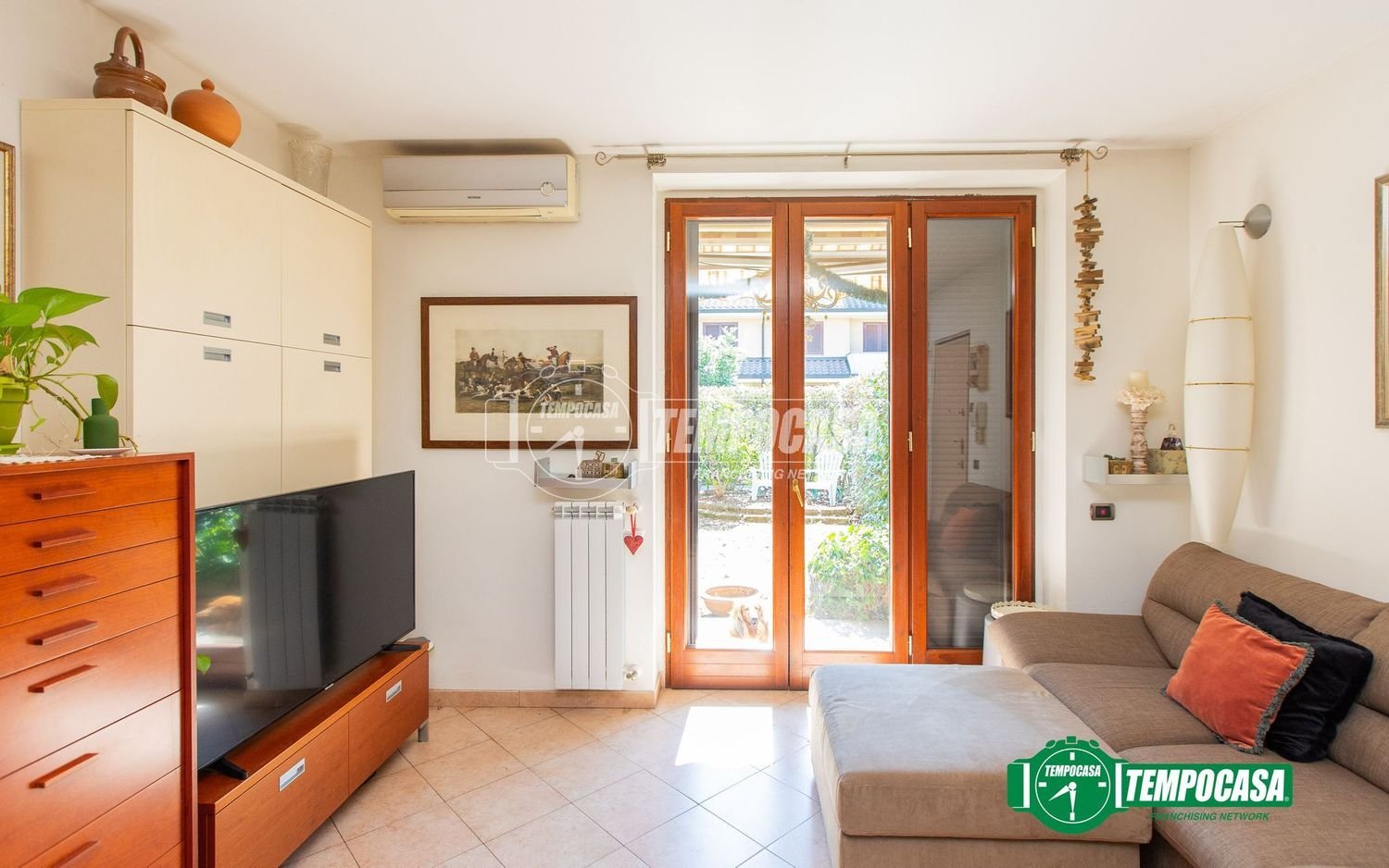 Apartamento de 3 dormitorios en Busto Arsizio, Italy No. 372612
