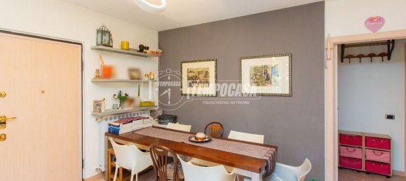 Apartamento de 3 dormitorios en Busto Arsizio, Italy No. 372612 4