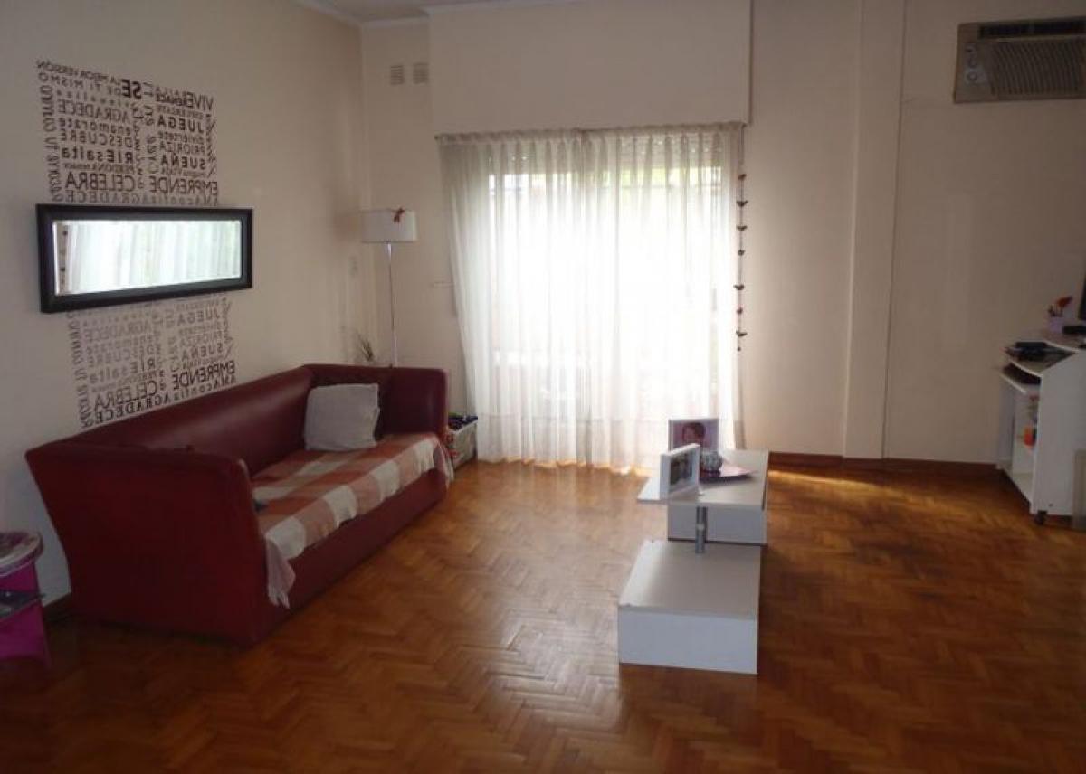 2 bedrooms Apartment in Moron, Argentina No. 84825