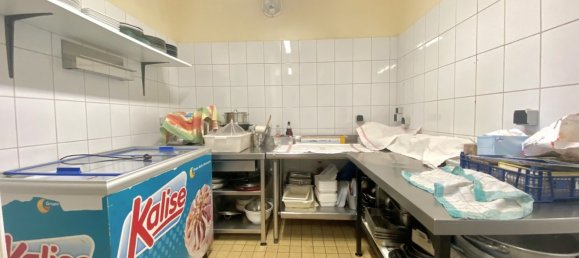 243m² Commercial property in Orcay, France No. 59096 10