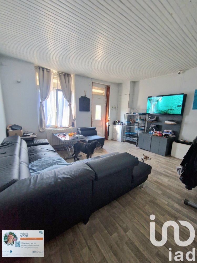 3 Schlafzimmer Haus in Hautmont, France, Nr. 51433