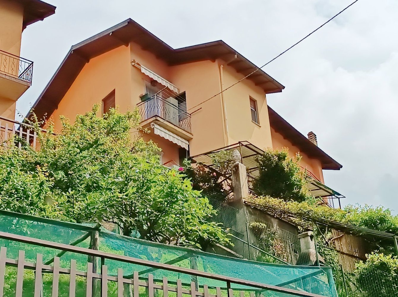 6 rooms House in Armeno, Italy No. 137773