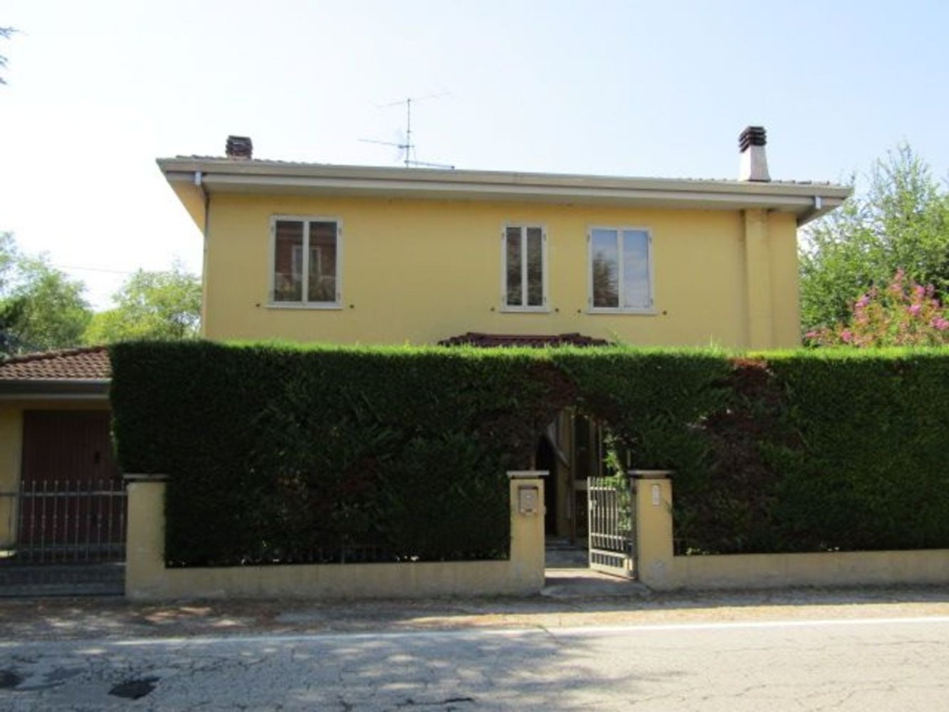 Casa de 8 habitaciónes en Concordia sulla Secchia, Italy No. 269342