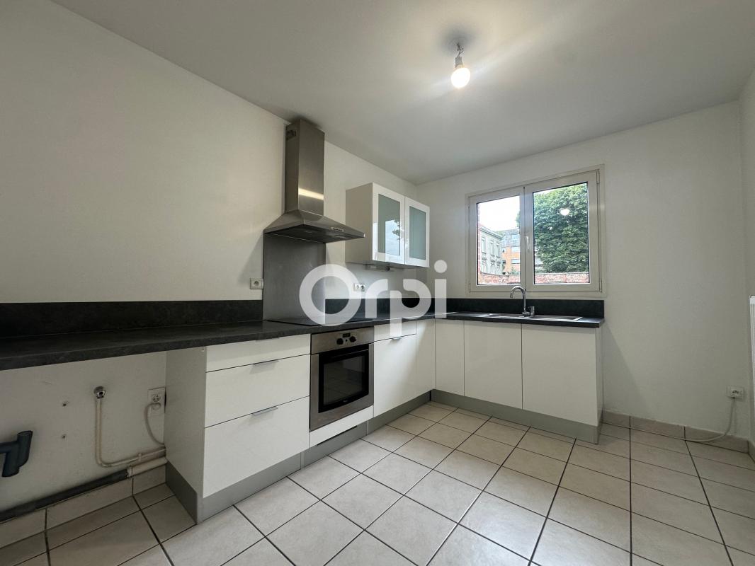 3 bedrooms Apartment in Douai, France No. 285972