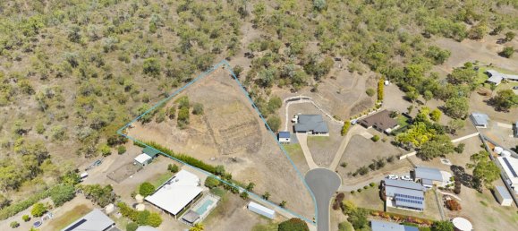  قطعة أرض في Rockyview, Australia 4807متر مربع رقم 849 8