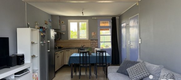 3 bedrooms House in Deux-Sevres, France No. 293858 5