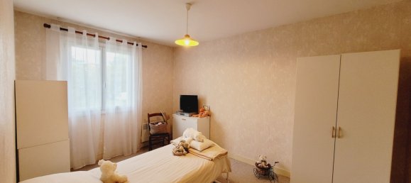 3 Schlafzimmer Haus in Blois, France, Nr. 213986 9