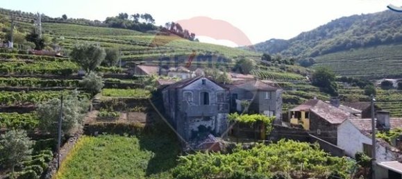 3 bedrooms House in Peso da Regua, Portugal No. 188189 8