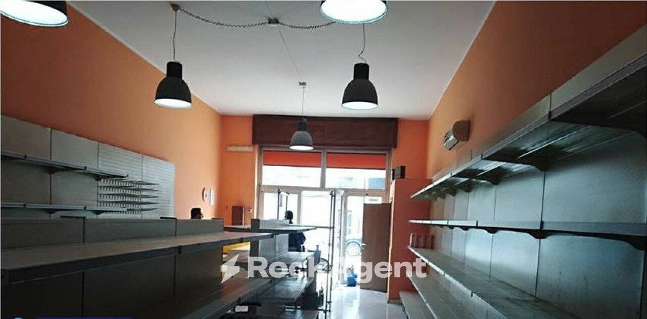 Imóvel comercial de 1 divisão em Cerignola, Italy N.º 293809