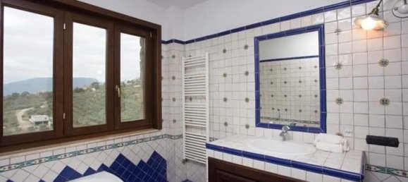 Imóvel comercial em Salerno, Italy 500 m² N.º 62055 3