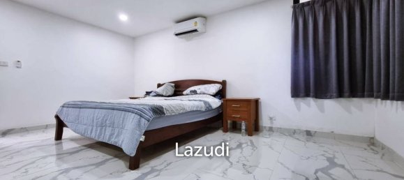 5 bedrooms Bungalow in Pattaya, Thailand No. 19433 9