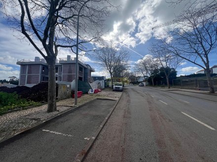  Land in Oeiras, Portugal No. 99559