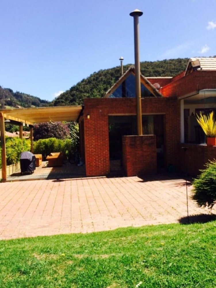 3 bedrooms House in Cundinamarca, Colombia No. 9216