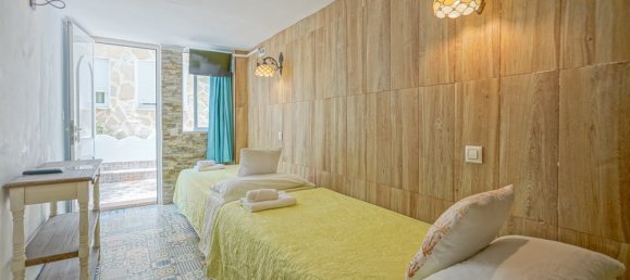 16 bedrooms Commercial property in Calpe, Spain No. 8234 6