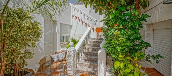 16 bedrooms Commercial property in Calpe, Spain No. 8234 2