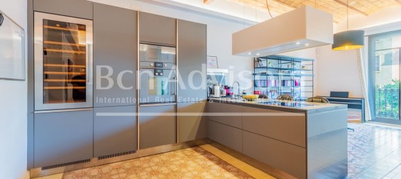 Apartamento de 3 dormitorios en Eixample, Spain No. 26161 10