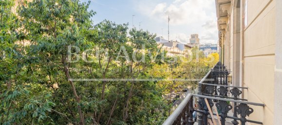 Apartamento de 3 dormitorios en Eixample, Spain No. 26161 3