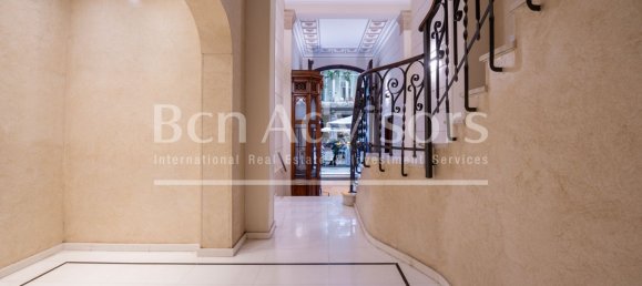 Apartamento de 3 dormitorios en Eixample, Spain No. 26161 29