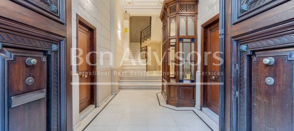 Apartamento de 3 dormitorios en Eixample, Spain No. 26161 30