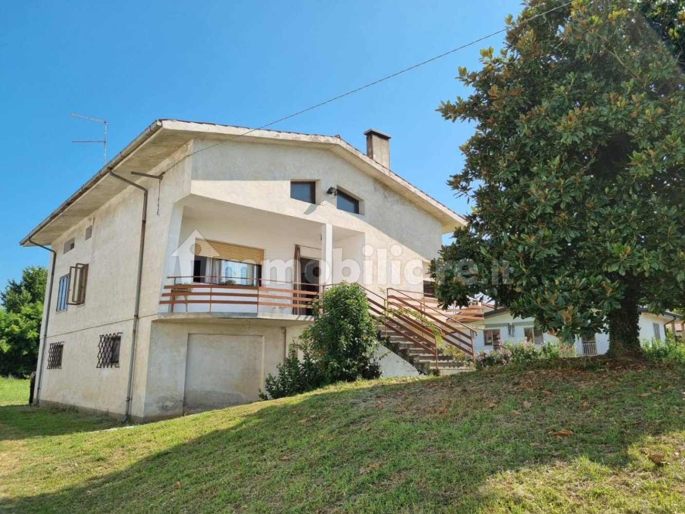 3 bedrooms Villa in Udine, Italy No. 108596