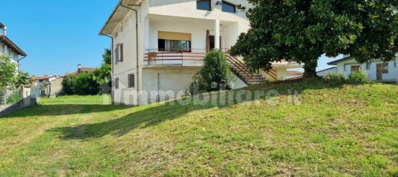 3 bedrooms Villa in Udine, Italy No. 108596 2